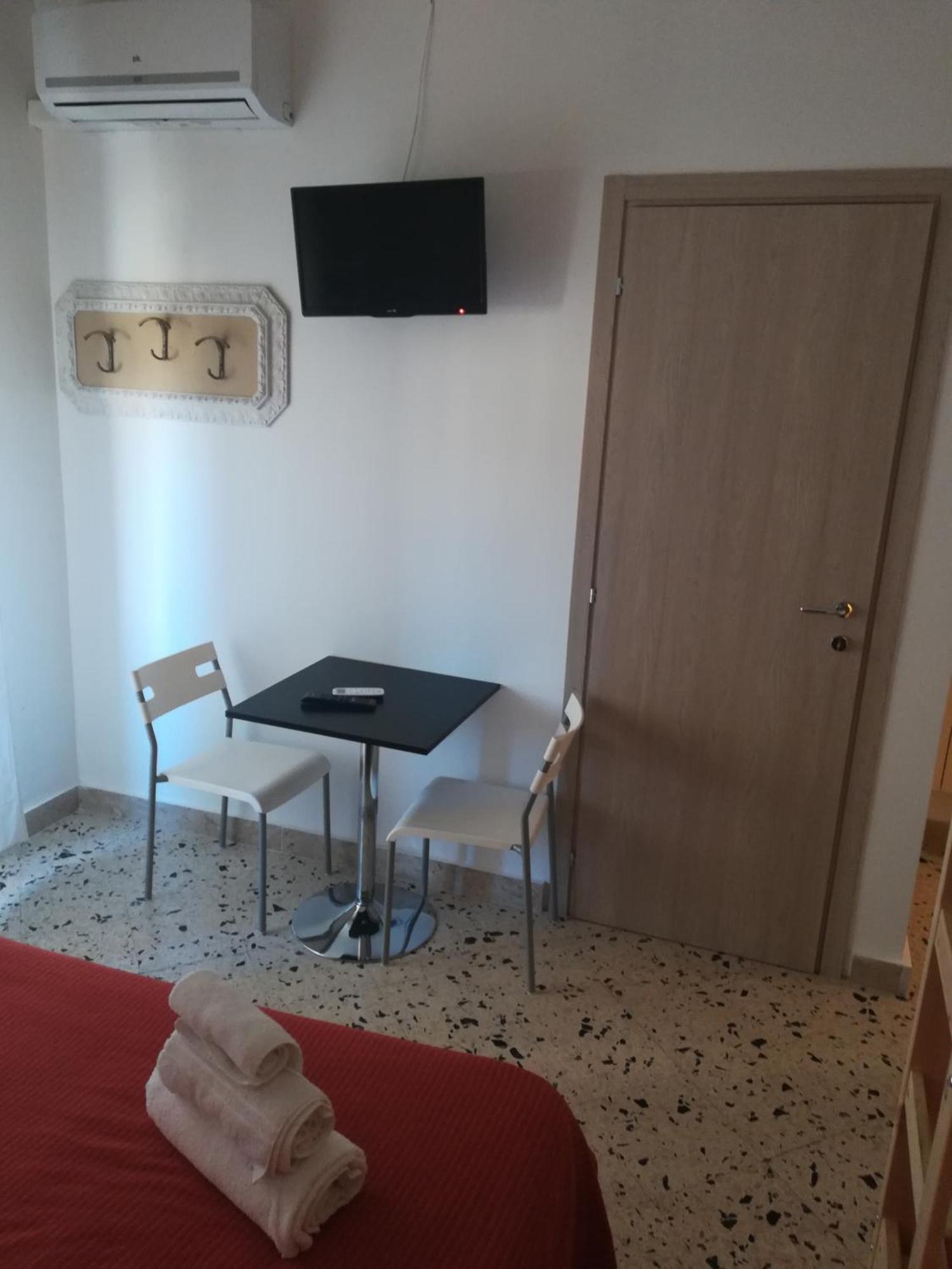 Hotel Antadia à Palerme Extérieur photo
