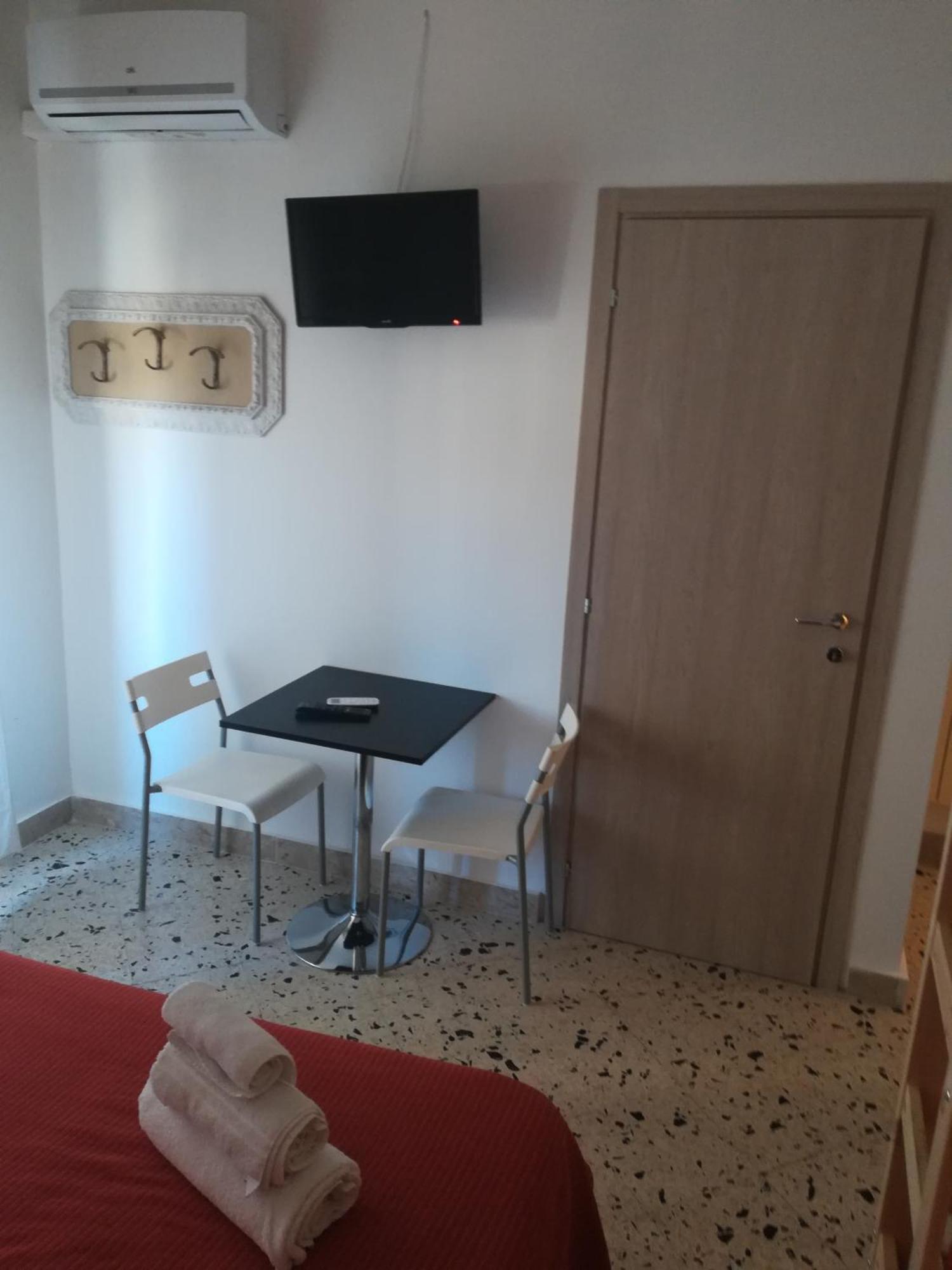 Hotel Antadia à Palerme Extérieur photo
