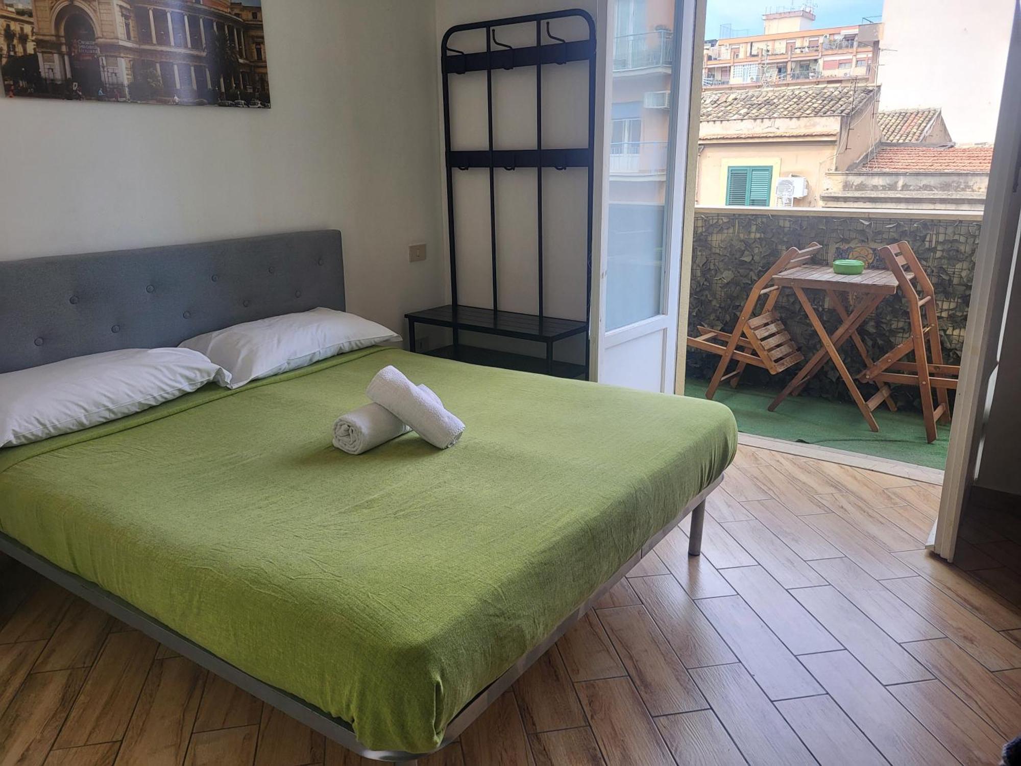 Hotel Antadia à Palerme Extérieur photo
